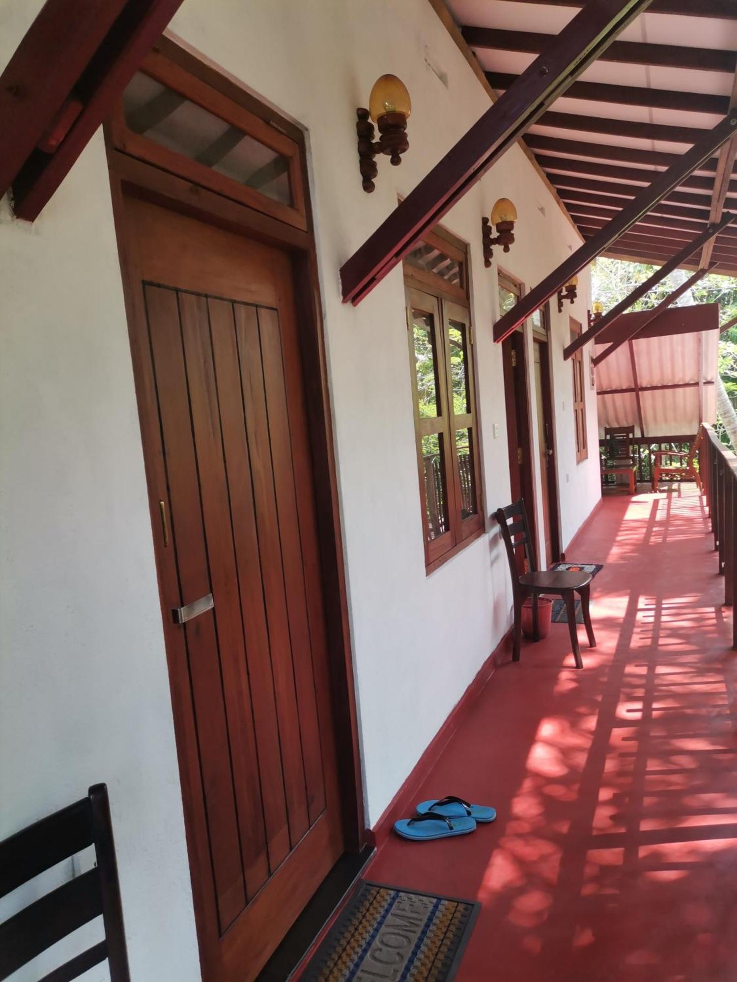 Gold Sand Resort Bentota Exterior photo