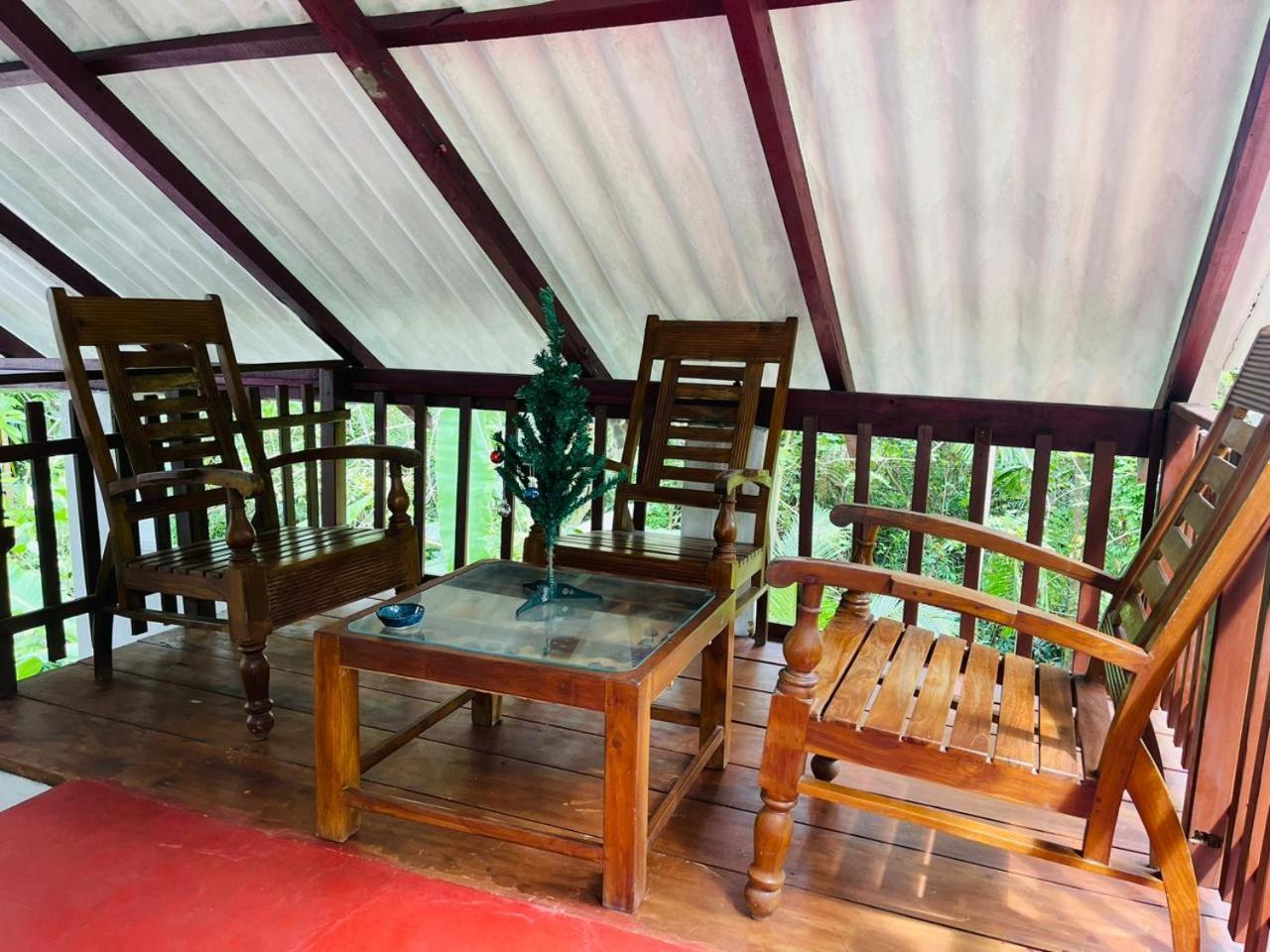 Gold Sand Resort Bentota Exterior photo
